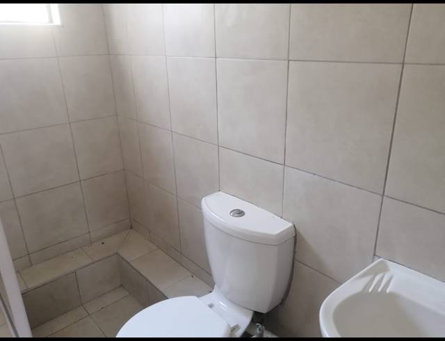 3 BEDROOM APARTMENT TO LET IN WESTVILLE